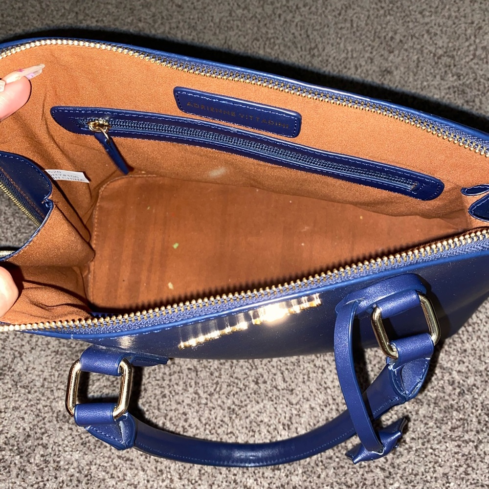 Purse - Picture 2 of 2